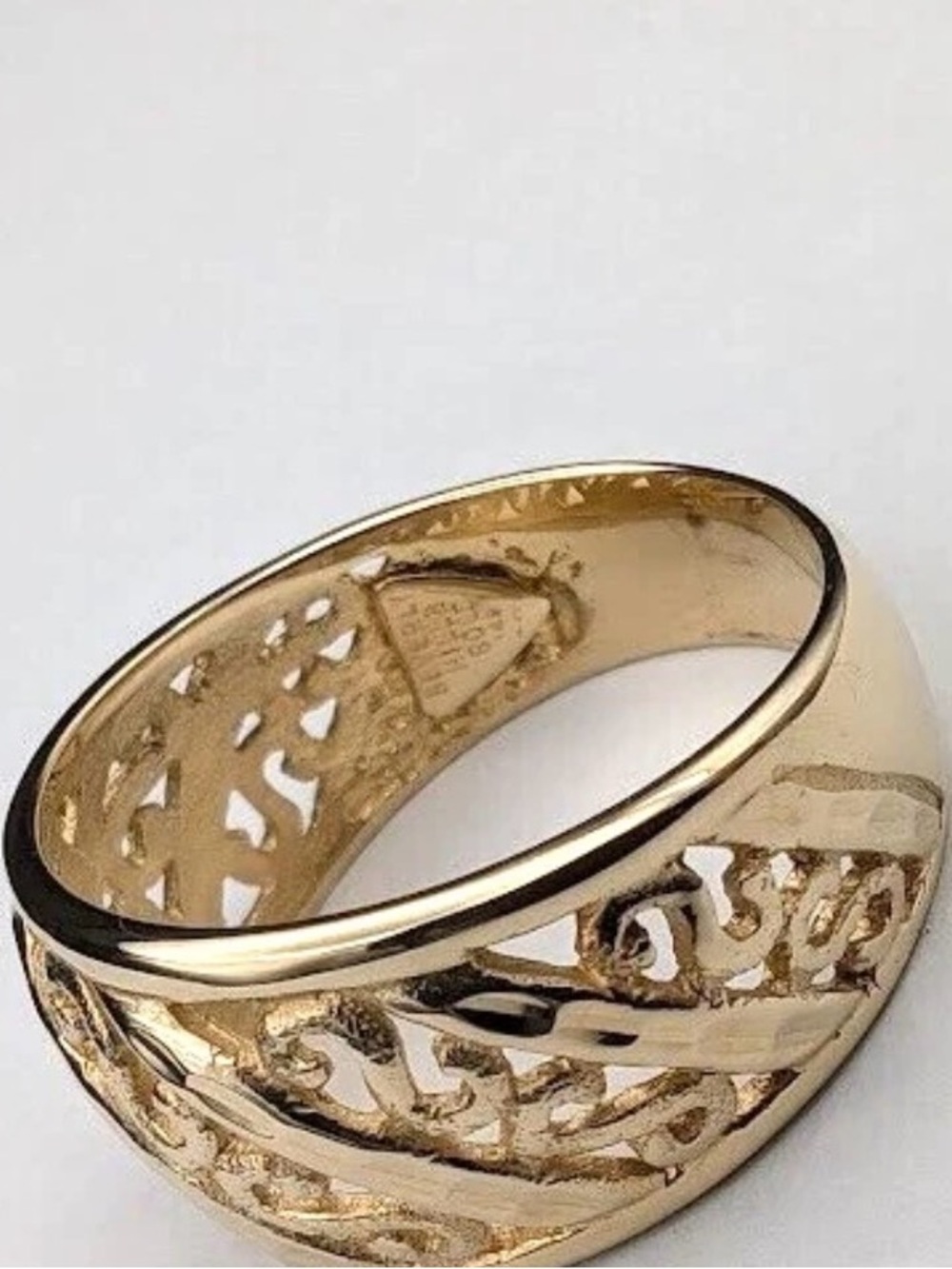 Beverly Hills 14k Gold Band Size 7